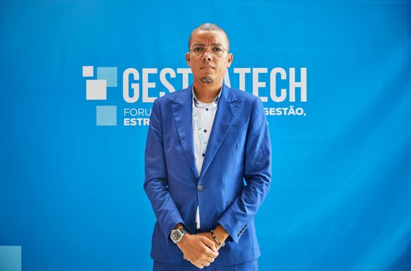 Top tendances de mobilier moderne pour des bureaux efficaces