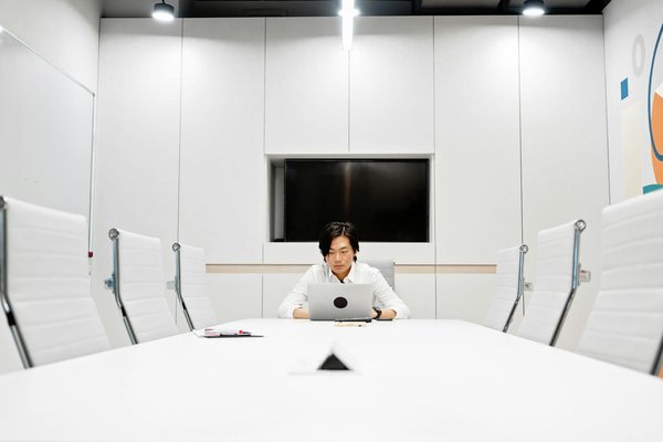 Optimisez vos Relations Clients avec la Psychologie du Travail